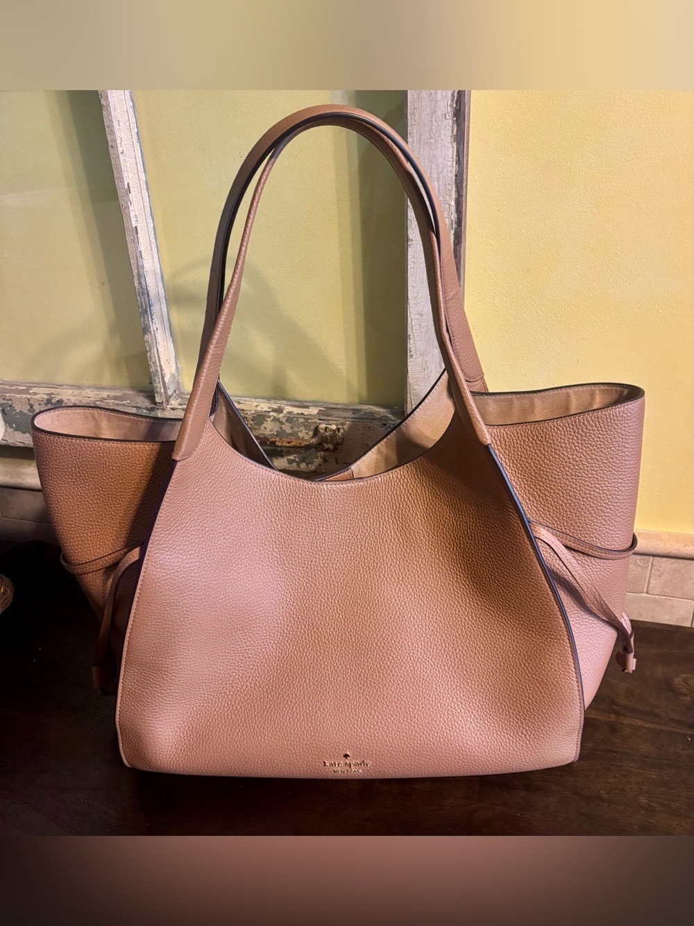 Like NEW! Kate Spade Stash Large Carryall Bag - Pebbled Leather Tote